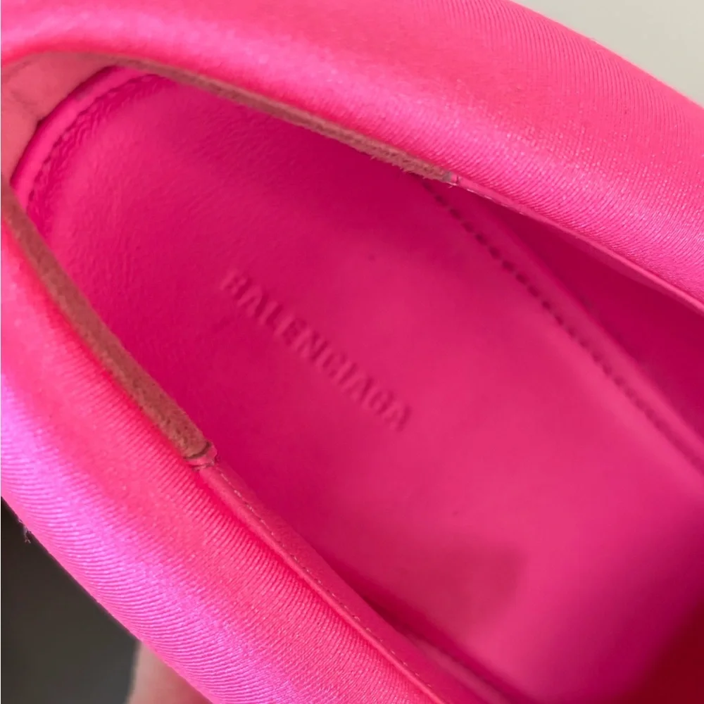 Balenciaga pink puffy knife heels - Picture 4 of 13